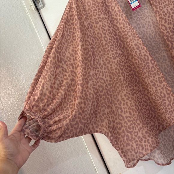 Vince Camuto Blush Leopard Cheetah Animal Print Sheer Kimono Cover Up Cardigan - Picture 3 of 7